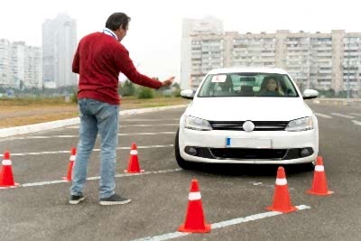 B sınıfı otomobil ehliyeti - manuel, otomatik ve engelli araçlar için